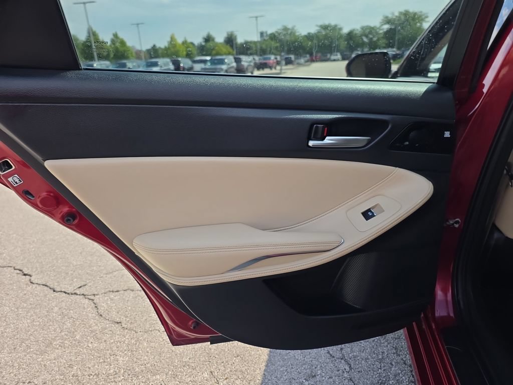 Used 2019 Toyota Avalon XLE w/ Moonroof Package FWD image 26