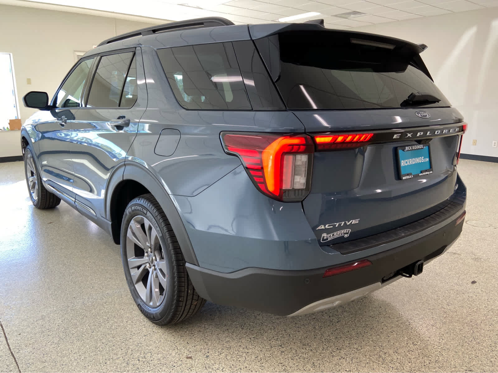 New 2026 Ford Explorer Active w/ Active Comfort Package image 10