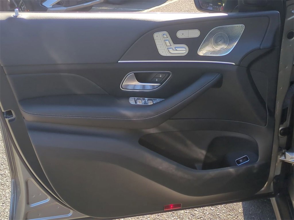 Used 2021 Mercedes-Benz GLE 350 4MATIC w/ Premium Package image 10