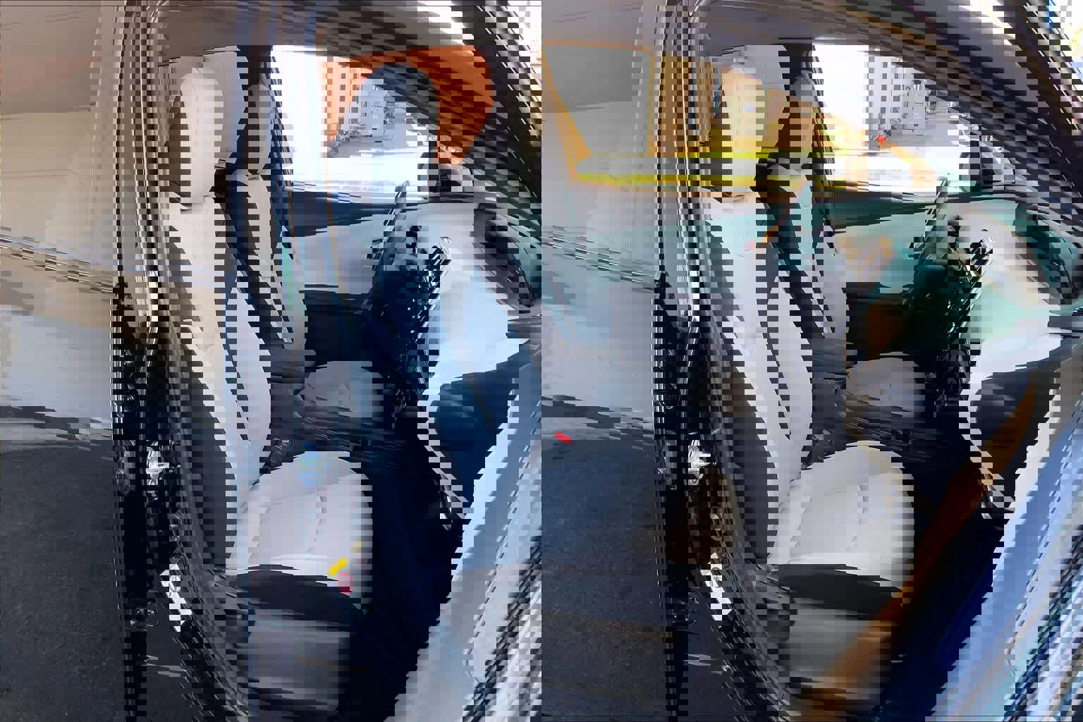 Used 2022 Toyota Prius L Eco image 9