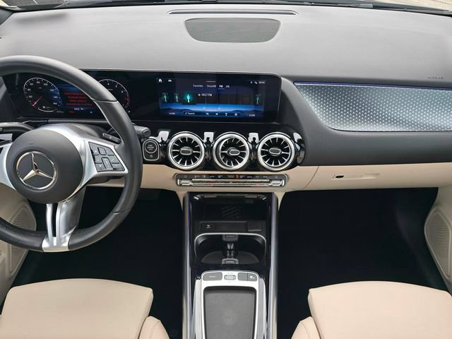 Certified 2025 Mercedes-Benz GLA 250 4MATIC image 16