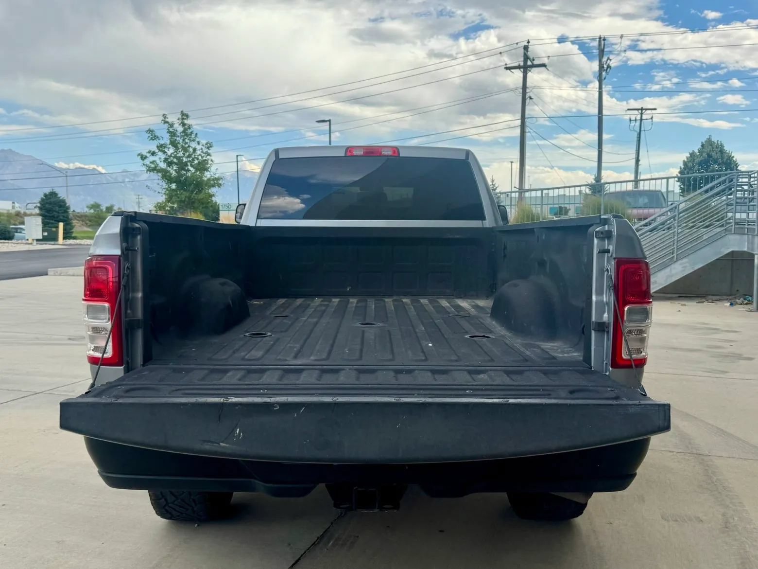 Used 2022 RAM 3500 Tradesman AWD/4WD image 15