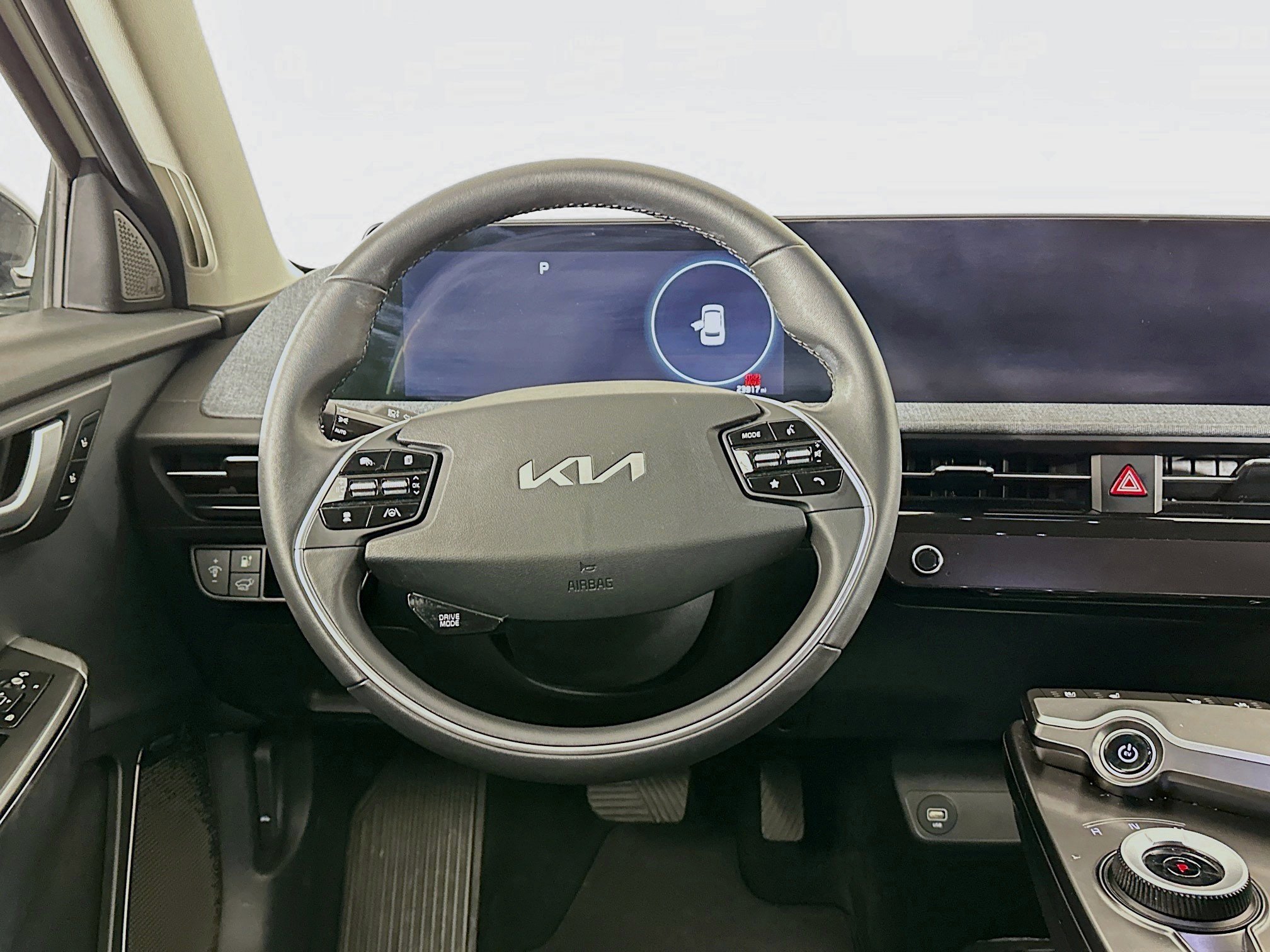 Used 2024 Kia EV6 Wind w/ Wind Technology Package image 17