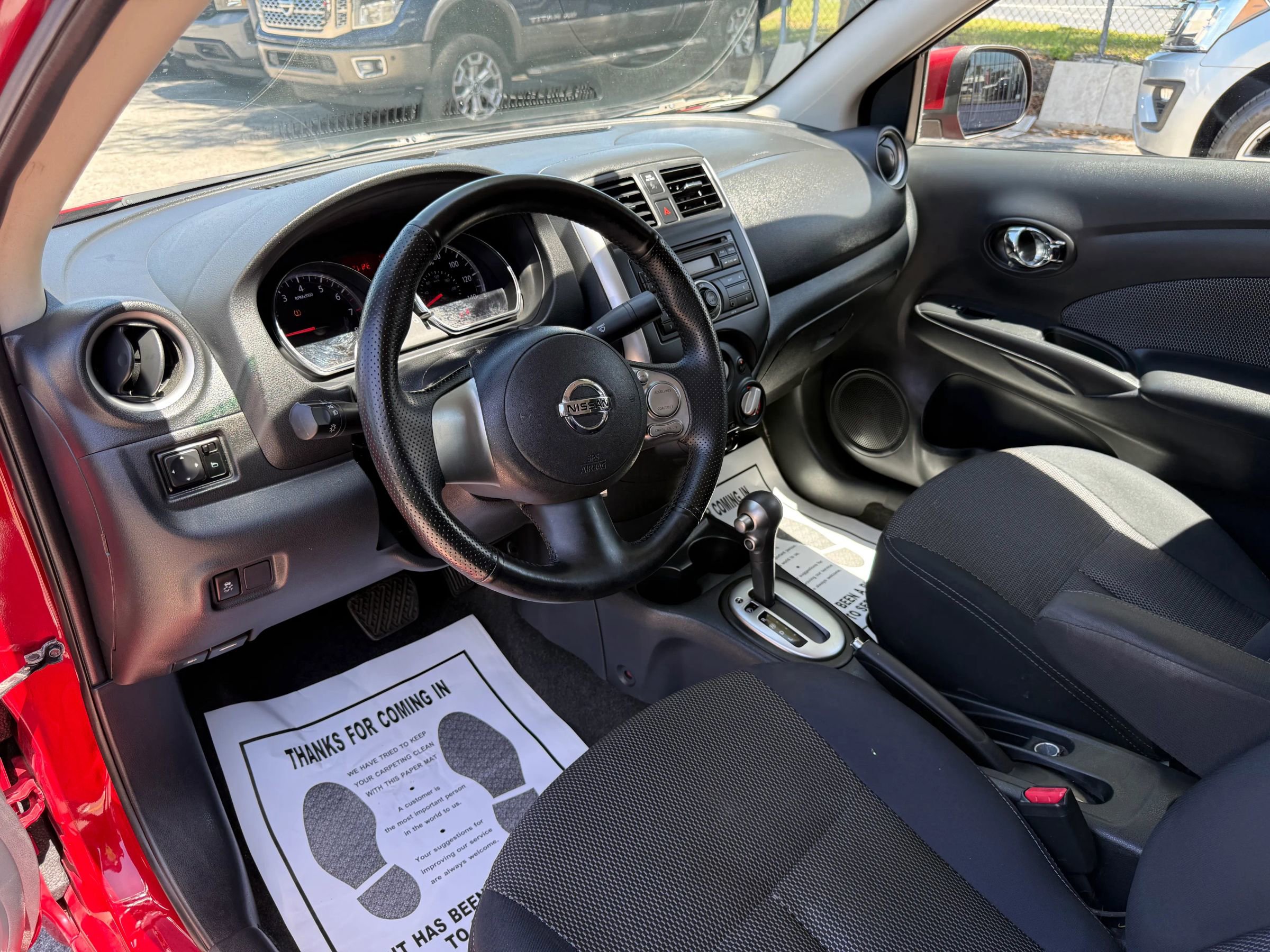 Used 2014 Nissan Versa SV image 13