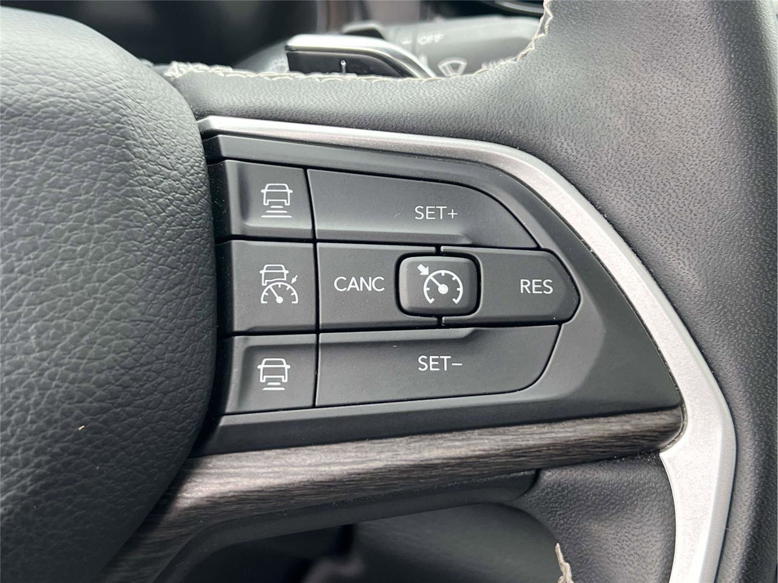 Used 2024 Jeep Grand Cherokee Limited 4xe image 23