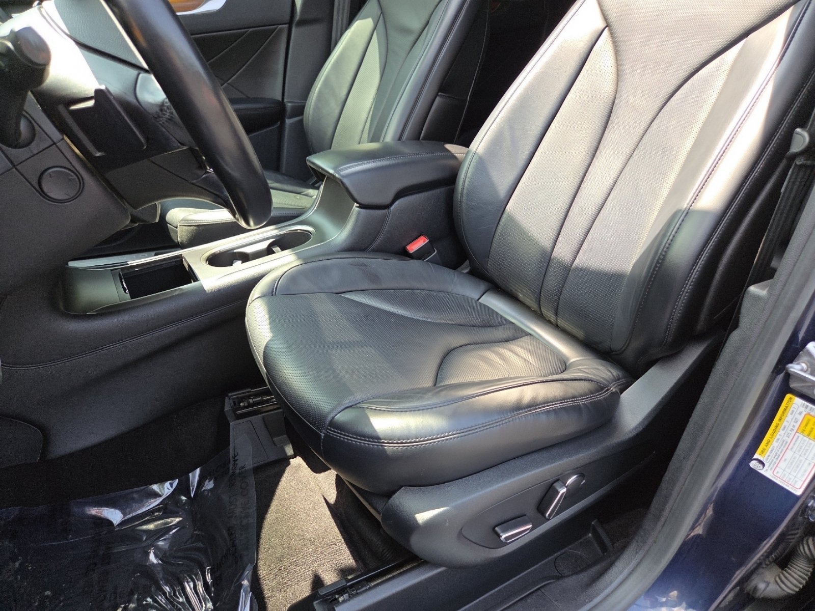 Used 2017 Lincoln MKC Reserve FWD image 33