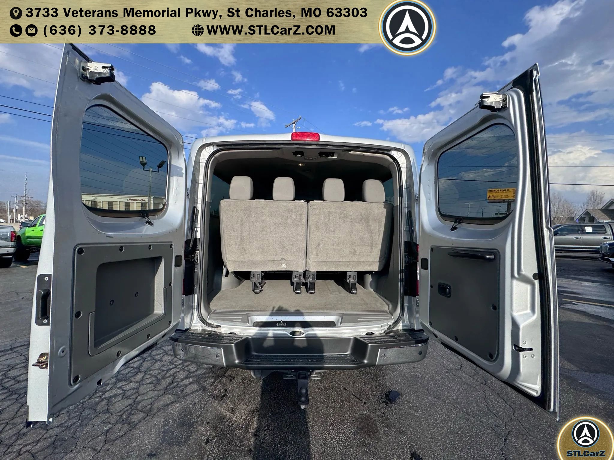 Used 2017 Nissan NV 3500 SV image 11