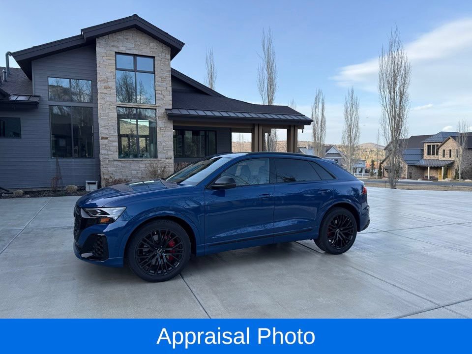 Used 2025 Audi SQ8 Prestige AWD/4WD image 1
