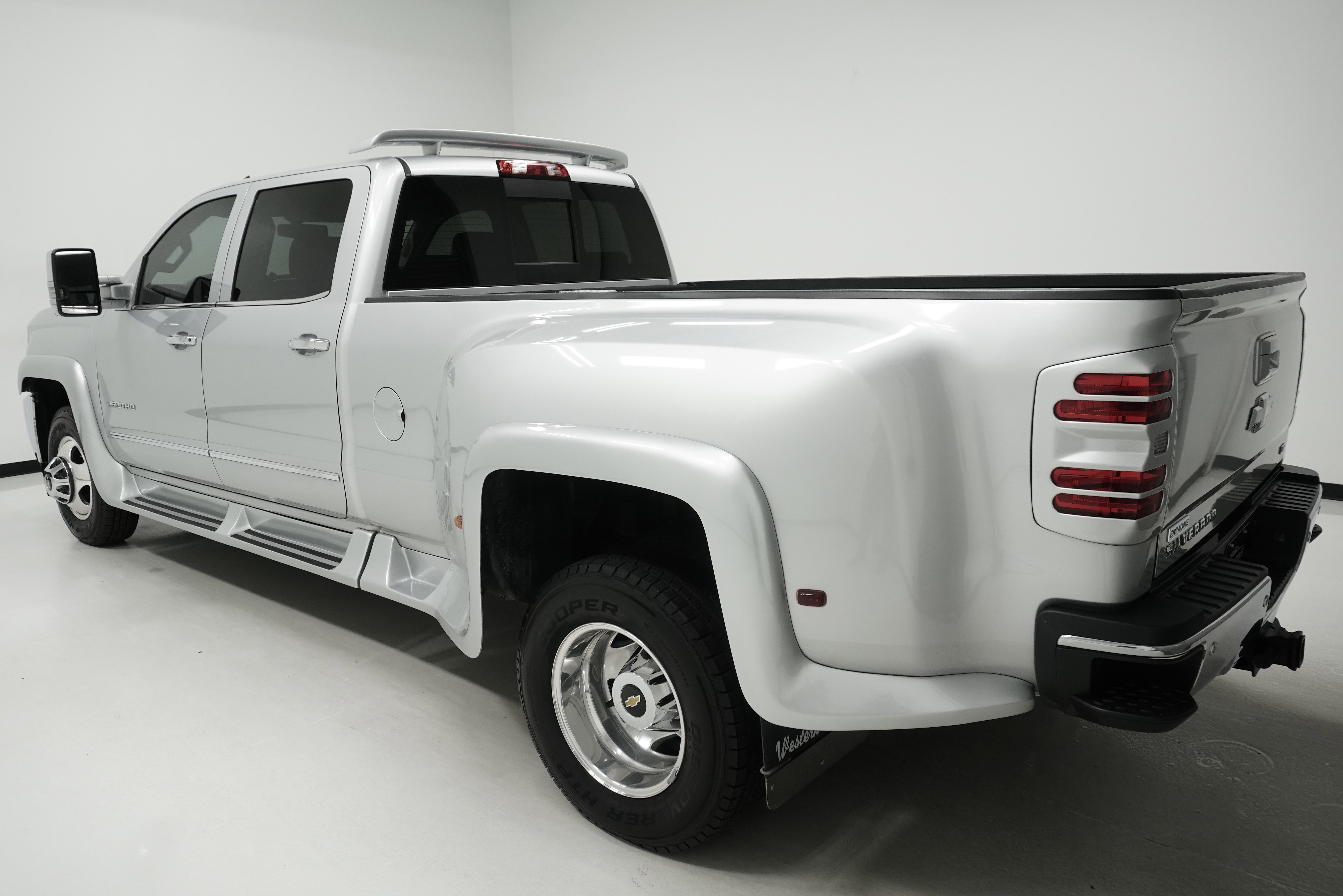 Used 2015 Chevrolet Silverado 3500 LTZ w/ Duramax Plus Package image 4