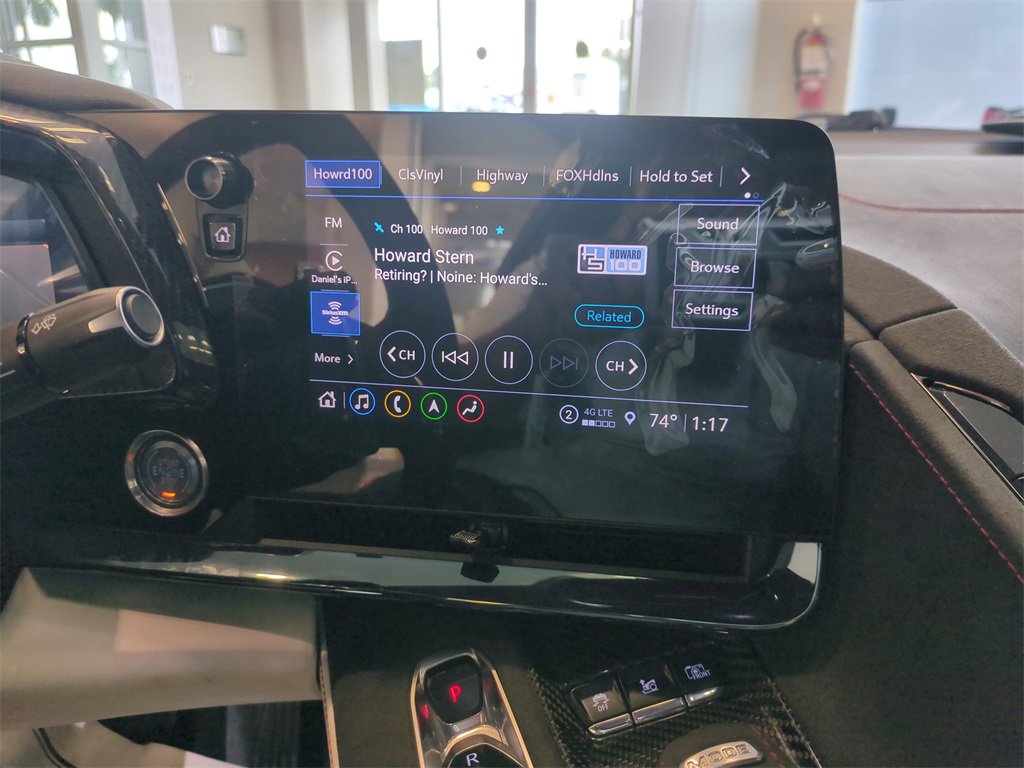 Used 2023 Chevrolet Corvette Stingray w/ Z51 Performance Package image 20