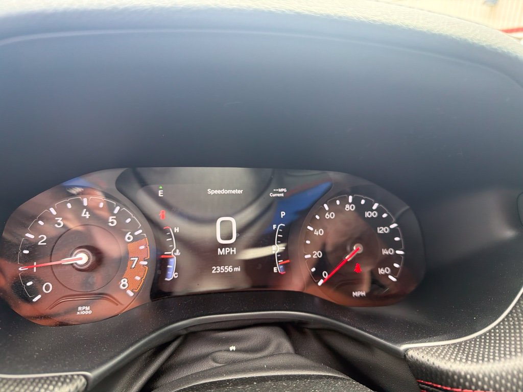 Used 2025 Jeep Compass Trailhawk AWD/4WD image 4
