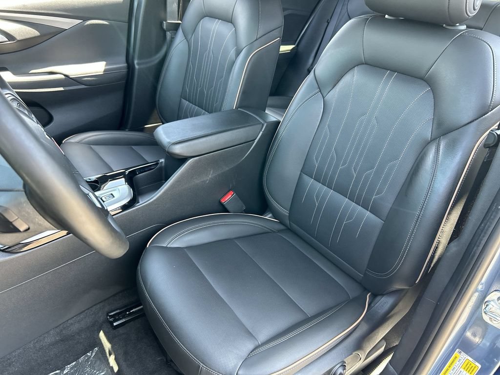 Used 2025 Buick Envista Avenir FWD image 20