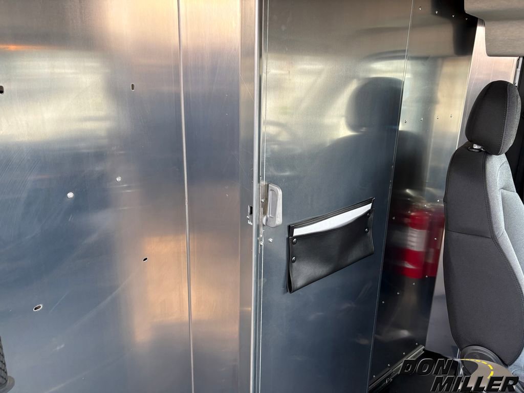 New 2024 RAM ProMaster Tradesman w/ Delivery Van Package image 23