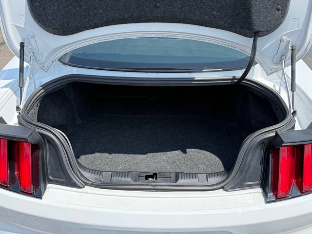Certified 2017 Ford Mustang Coupe RWD image 39
