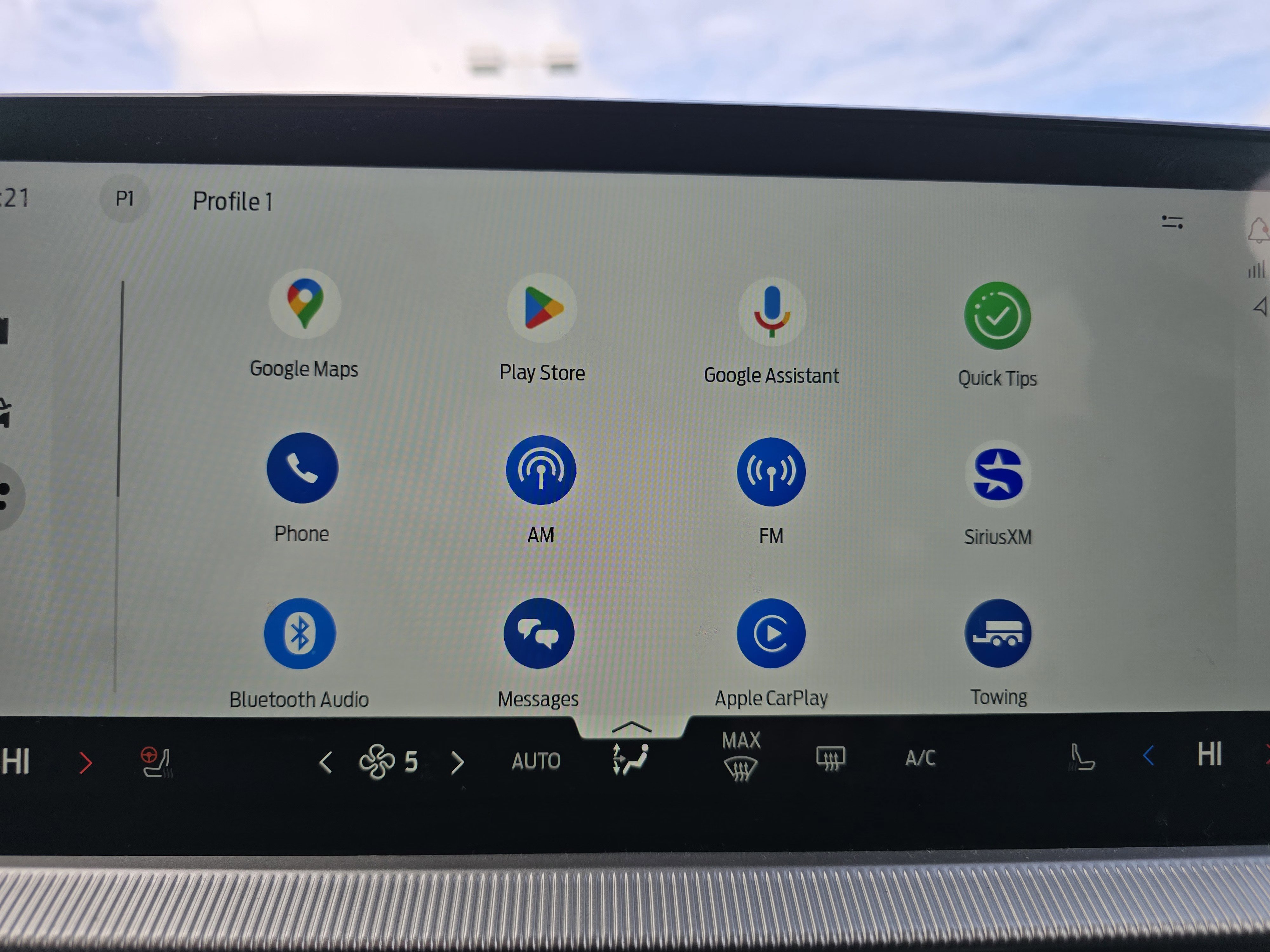 Used 2025 Ford Explorer ST-Line w/ ST-Line Street Pack image 27