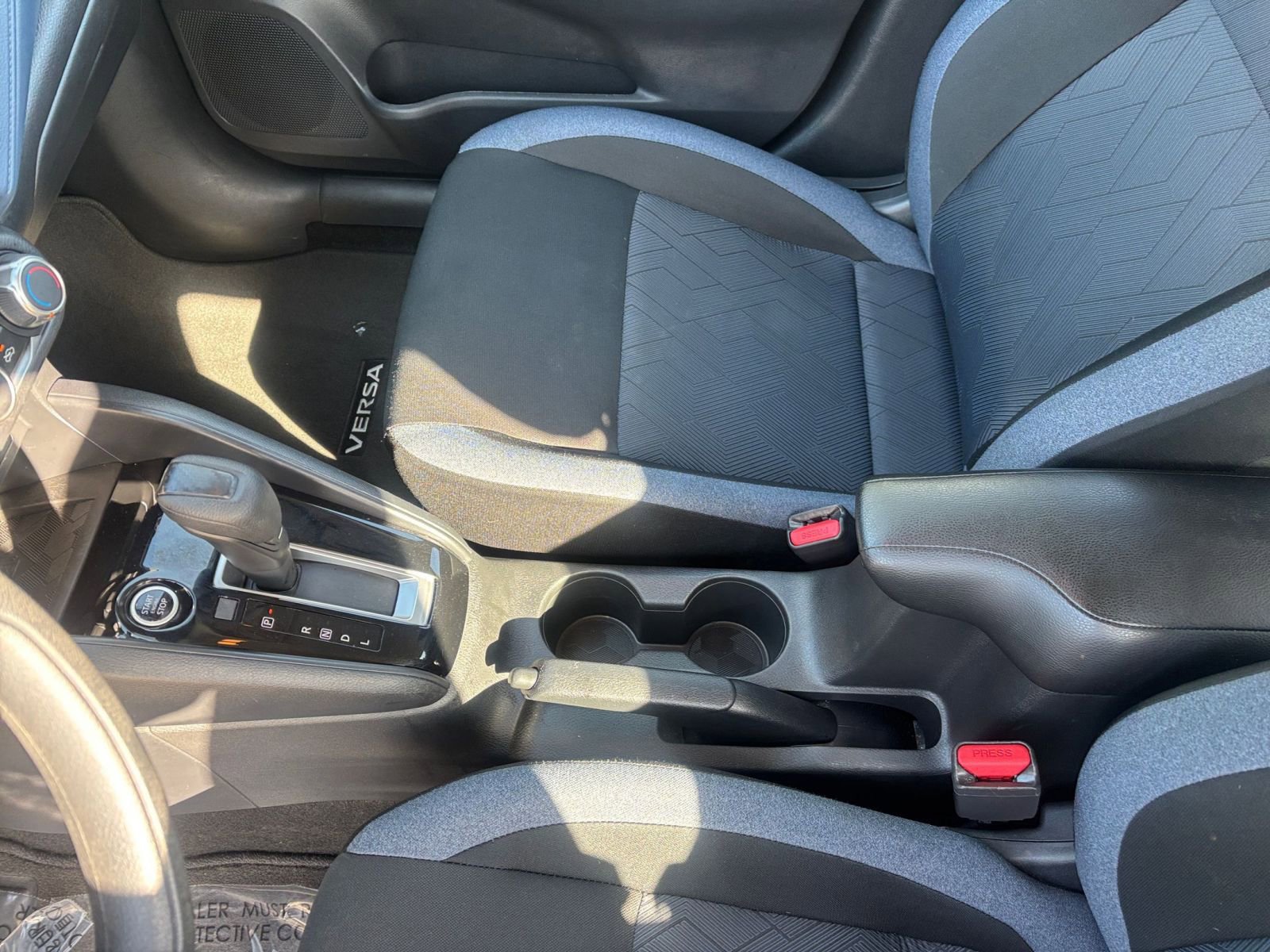 Used 2025 Nissan Versa SV image 41