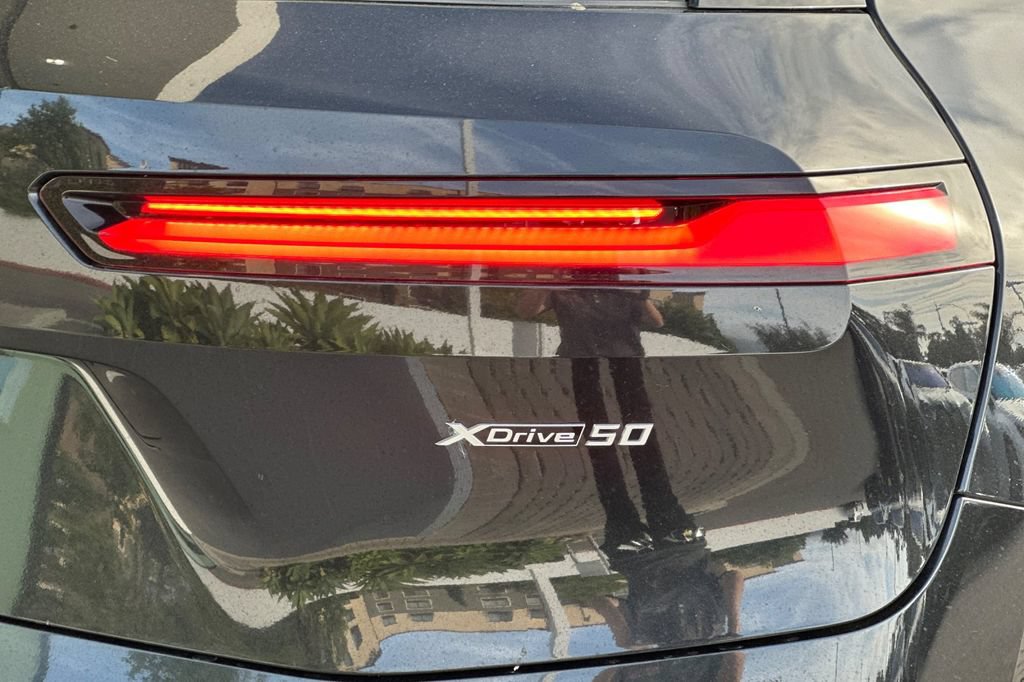 Used 2023 BMW iX xDrive50 AWD/4WD image 33
