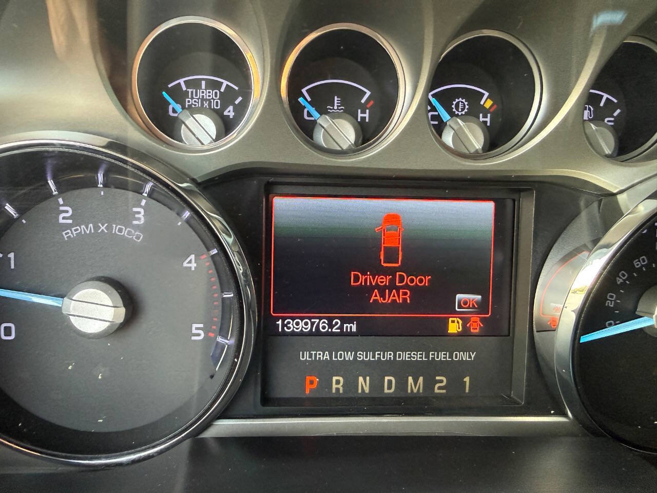 Used 2015 Ford F250 Platinum w/ FX4 Off-Road Package AWD/4WD image 23