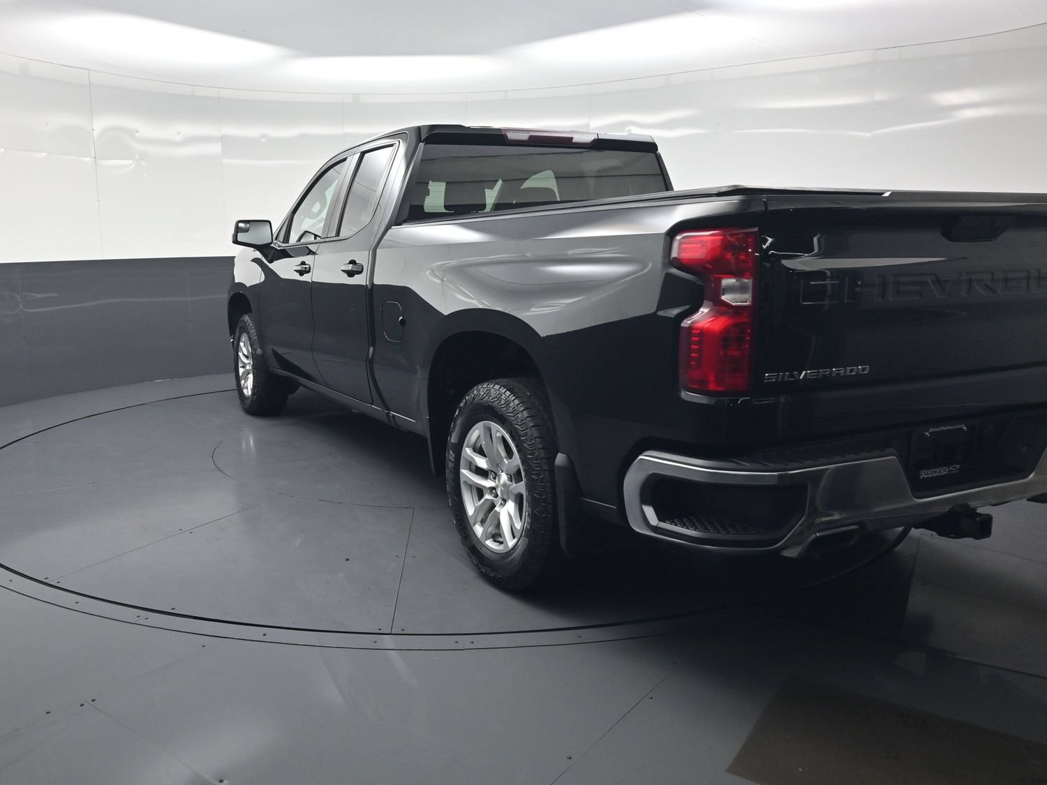 Used 2019 Chevrolet Silverado 1500 LT w/ All-Star Edition AWD/4WD image 5