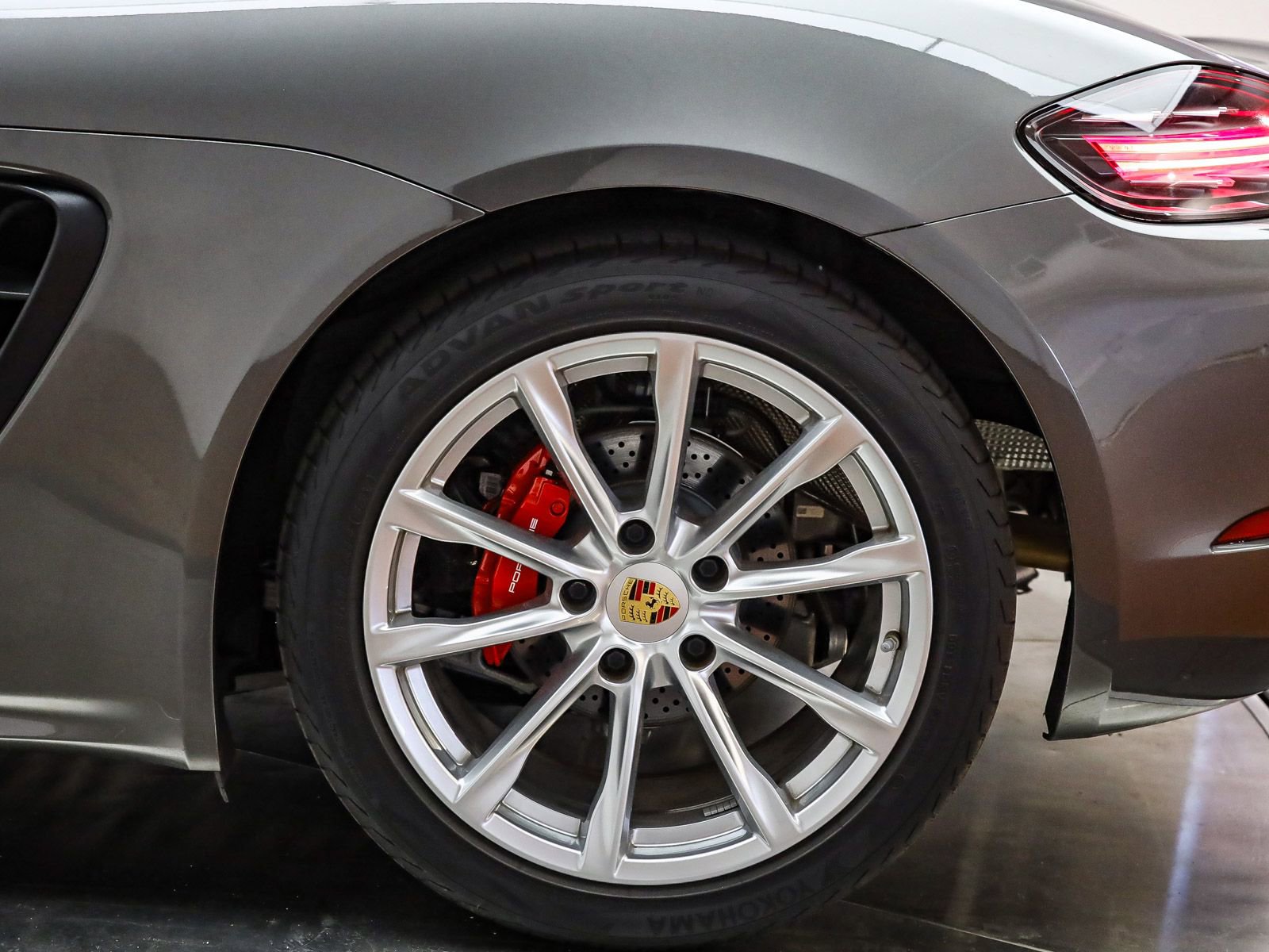 Certified 2024 Porsche 718 Boxster S image 9