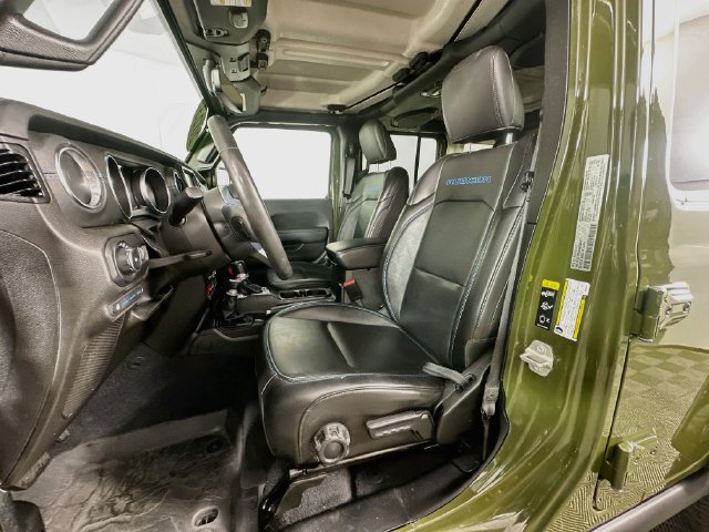 Used 2023 Jeep Wrangler Unlimited Rubicon 4xe w/ Steel Bumper Group AWD/4WD image 18