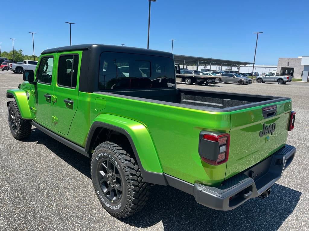 New 2025 Jeep Gladiator Willys image 27