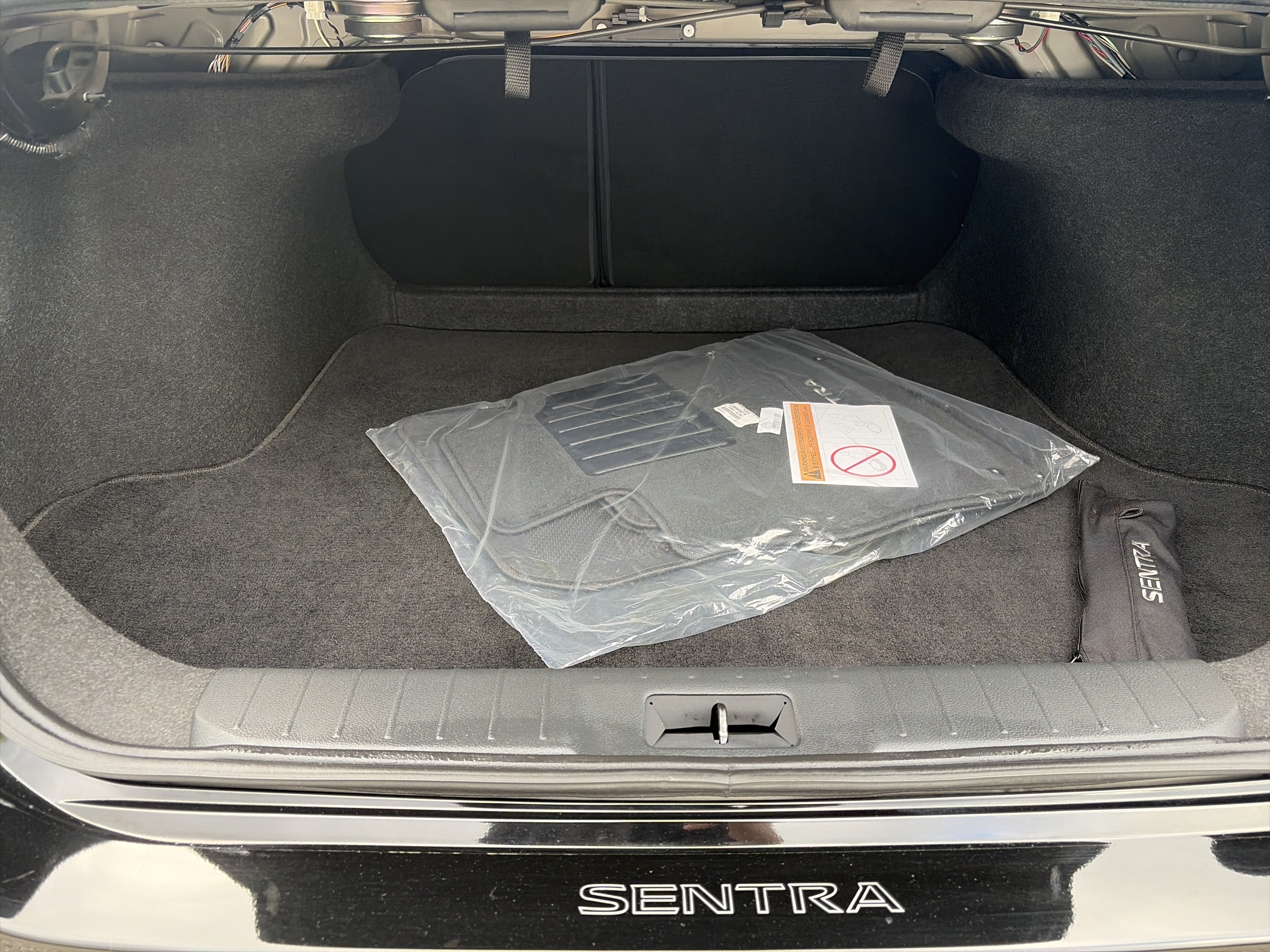 Used 2023 Nissan Sentra SV w/ Trunk Package FWD image 19