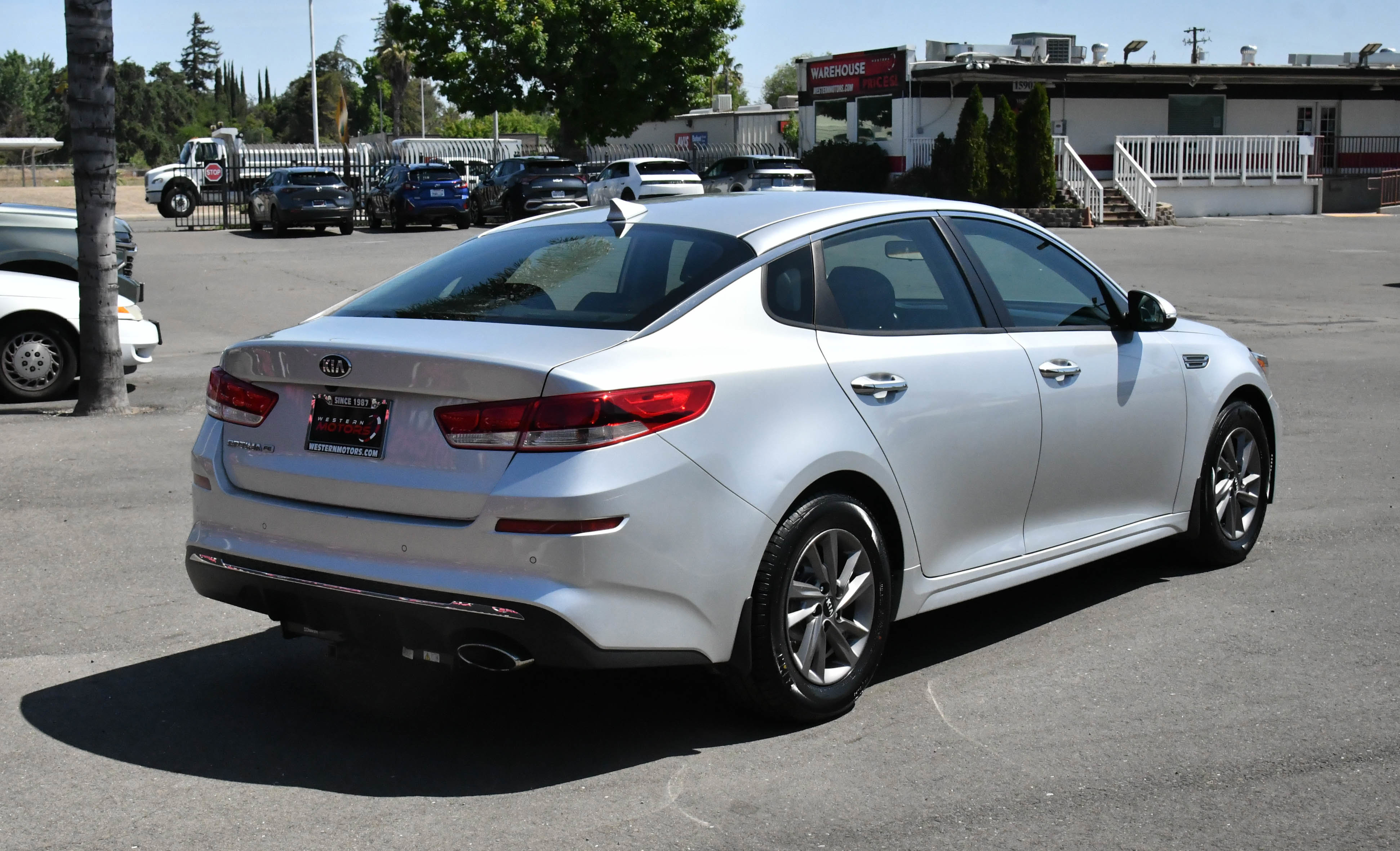 Used 2020 Kia Optima LX FWD image 8