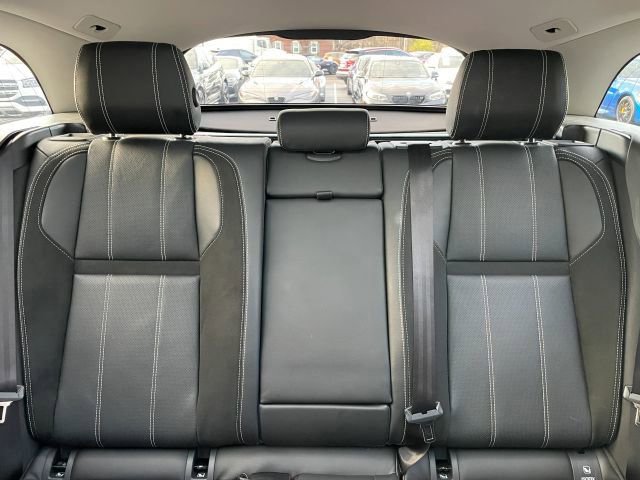 Used 2019 Land Rover Range Rover Velar S image 38