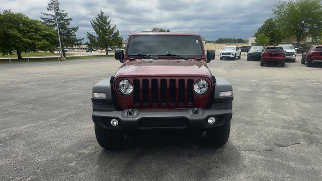 Used 2021 Jeep Wrangler Unlimited Sport AWD/4WD image 3