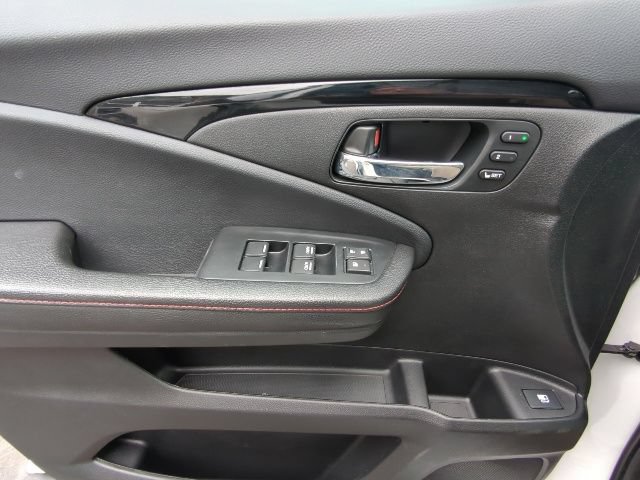 Used 2024 Honda Ridgeline Black Edition image 28