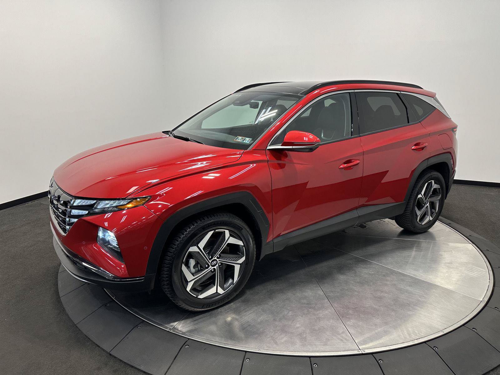Used 2022 Hyundai Tucson Limited AWD/4WD image 4