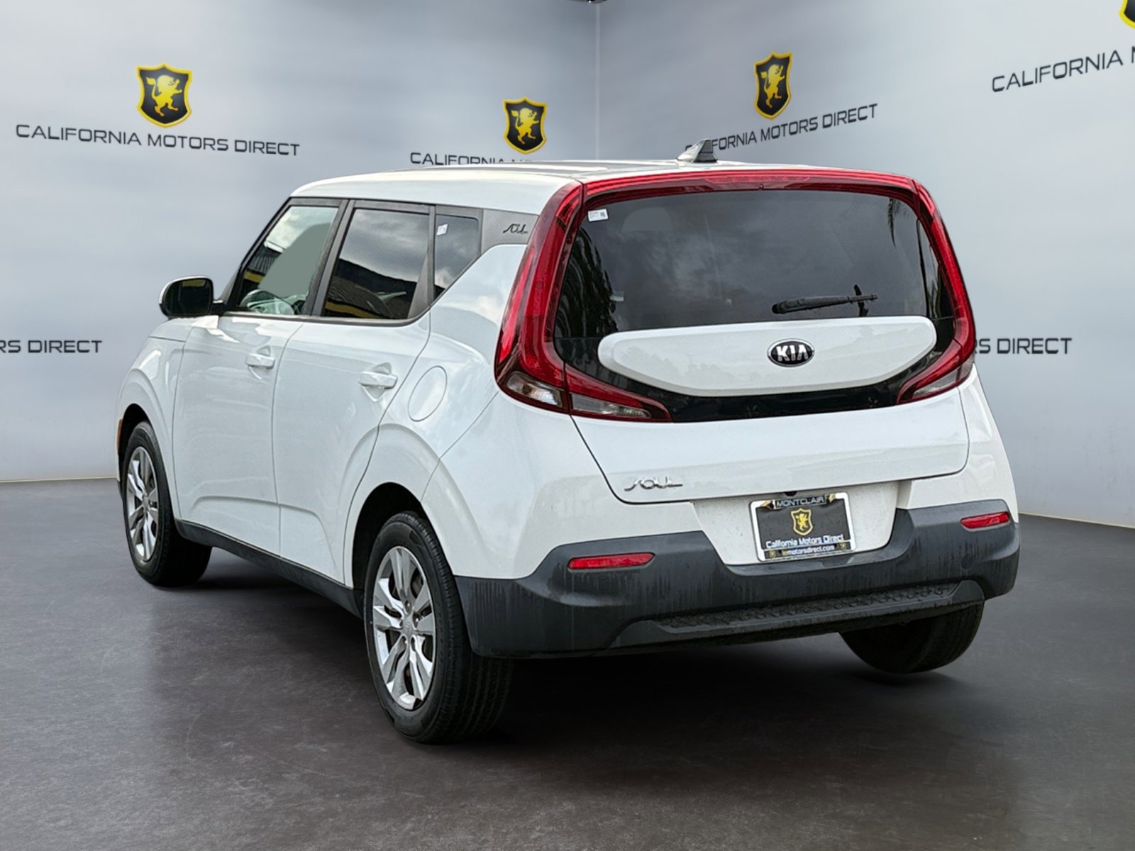 Used 2021 Kia Soul LX image 3