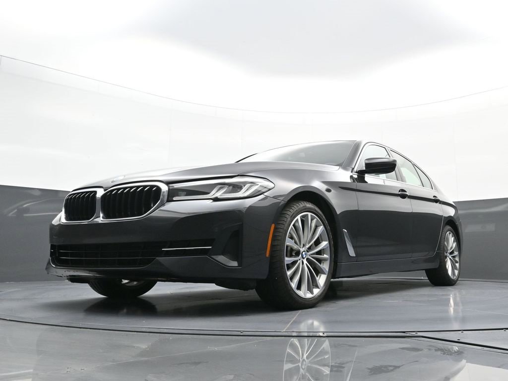 Used 2023 BMW 530i xDrive w/ Premium Package image 24