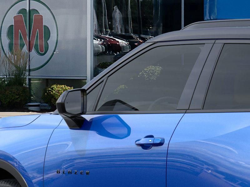 New 2025 Chevrolet Blazer LT w/ Convenience Package image 12