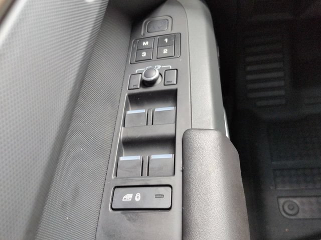 Used 2022 Land Rover Defender 110 X AWD/4WD image 26
