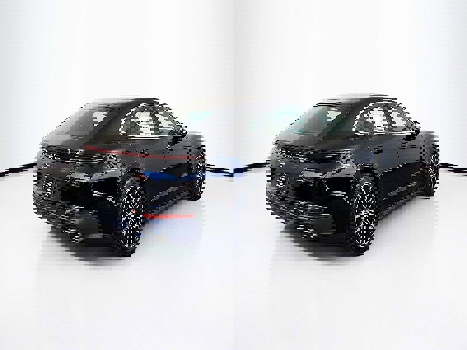 New 2025 Porsche Panamera image 9