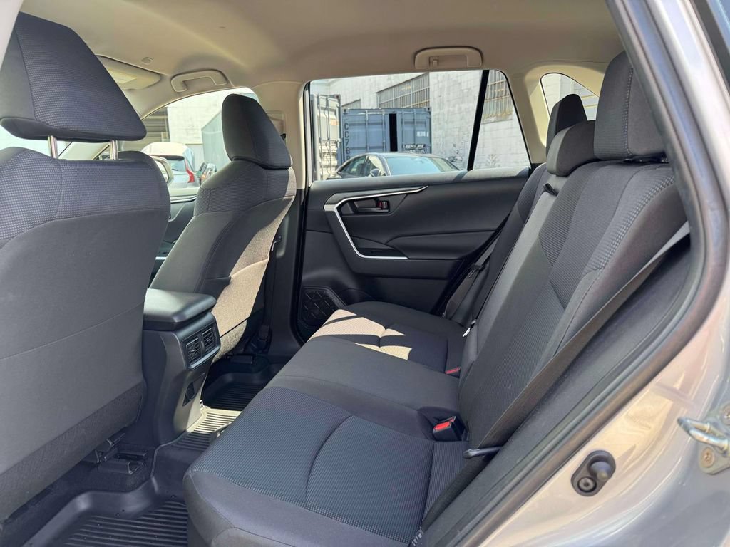 Used 2025 Toyota RAV4 LE AWD/4WD image 14