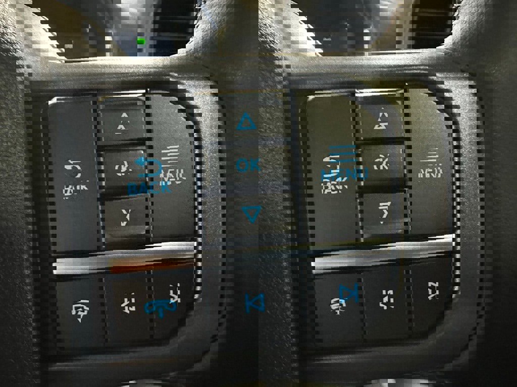 Used 2025 Ford F150 Lariat w/ Equipment Group 501A Mid image 21