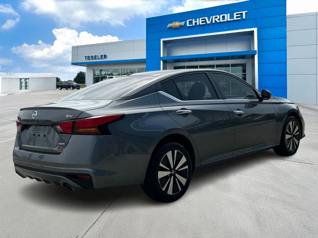 Used 2022 Nissan Altima 2.5 SV w/ SV Premium Package image 5