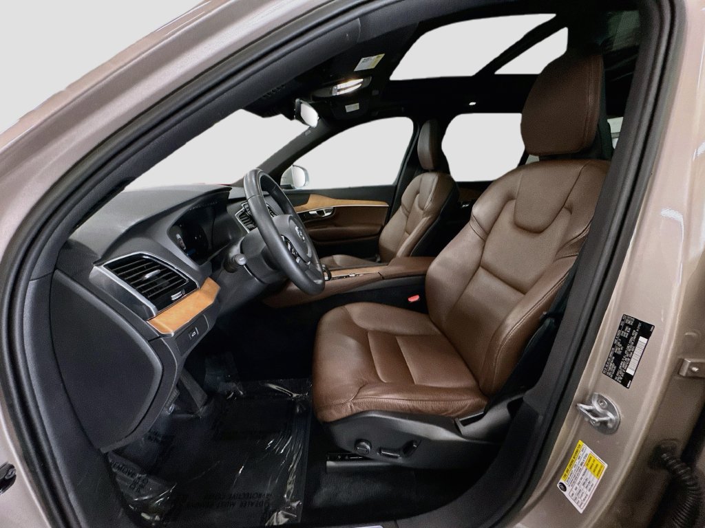 Used 2023 Volvo XC90 B6 Plus w/ Protection Package AWD/4WD image 24
