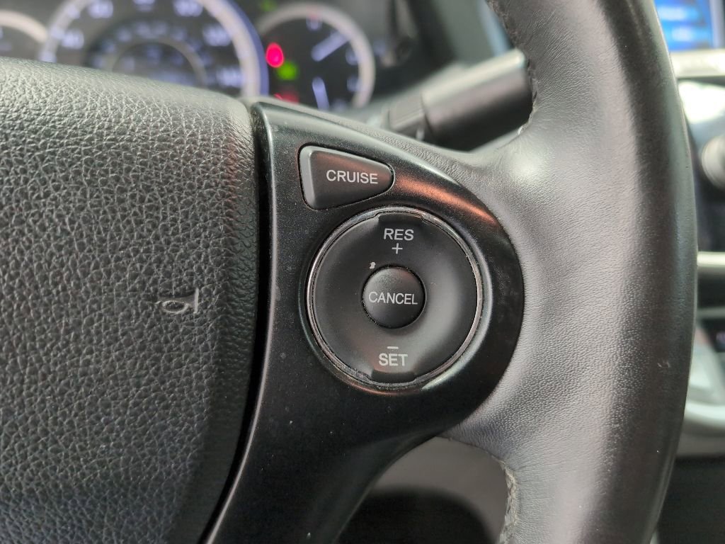Used 2015 Honda Accord EX-L image 19