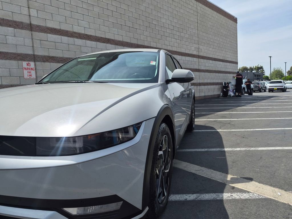 Used 2023 Hyundai Ioniq 5 SEL w/ Cargo Package image 3