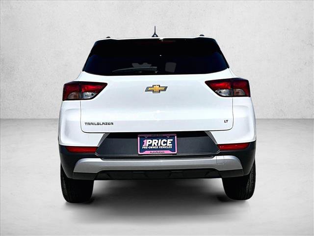 Used 2025 Chevrolet TrailBlazer LT FWD image 4