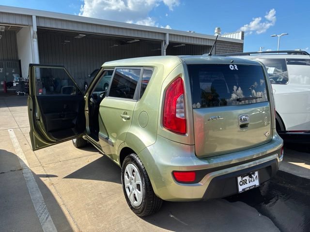 Used 2012 Kia Soul FWD image 4