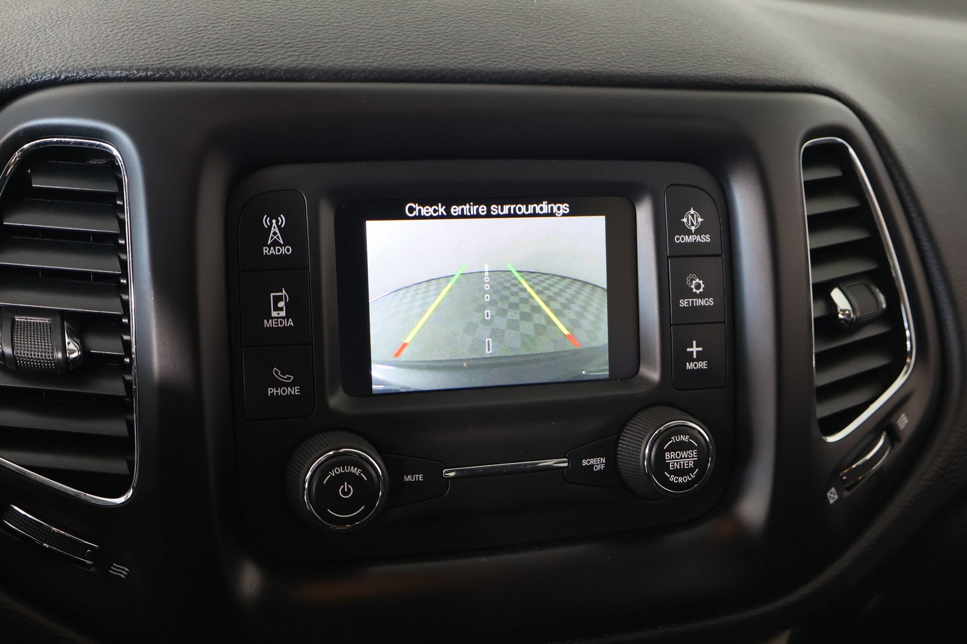 Used 2018 Jeep Compass Sport w/ Cold Weather Group FWD image 6