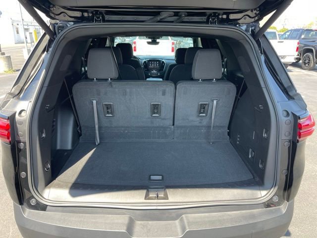 Used 2023 Chevrolet Traverse LT image 7