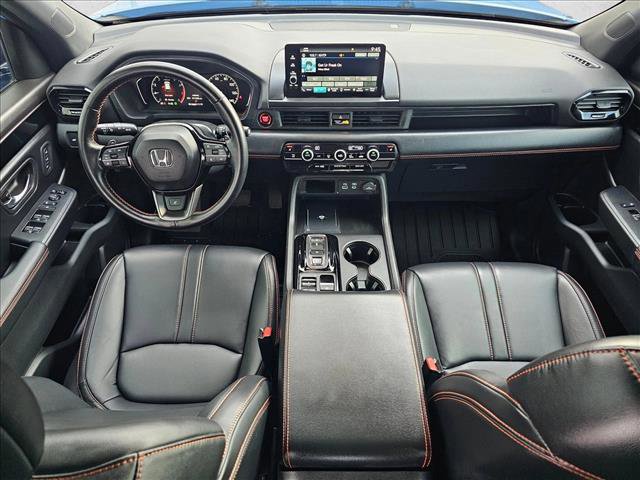 Used 2023 Honda Pilot TrailSport image 17