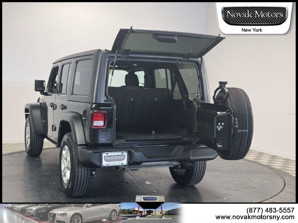 Used 2022 Jeep Wrangler Unlimited Sport AWD/4WD image 10