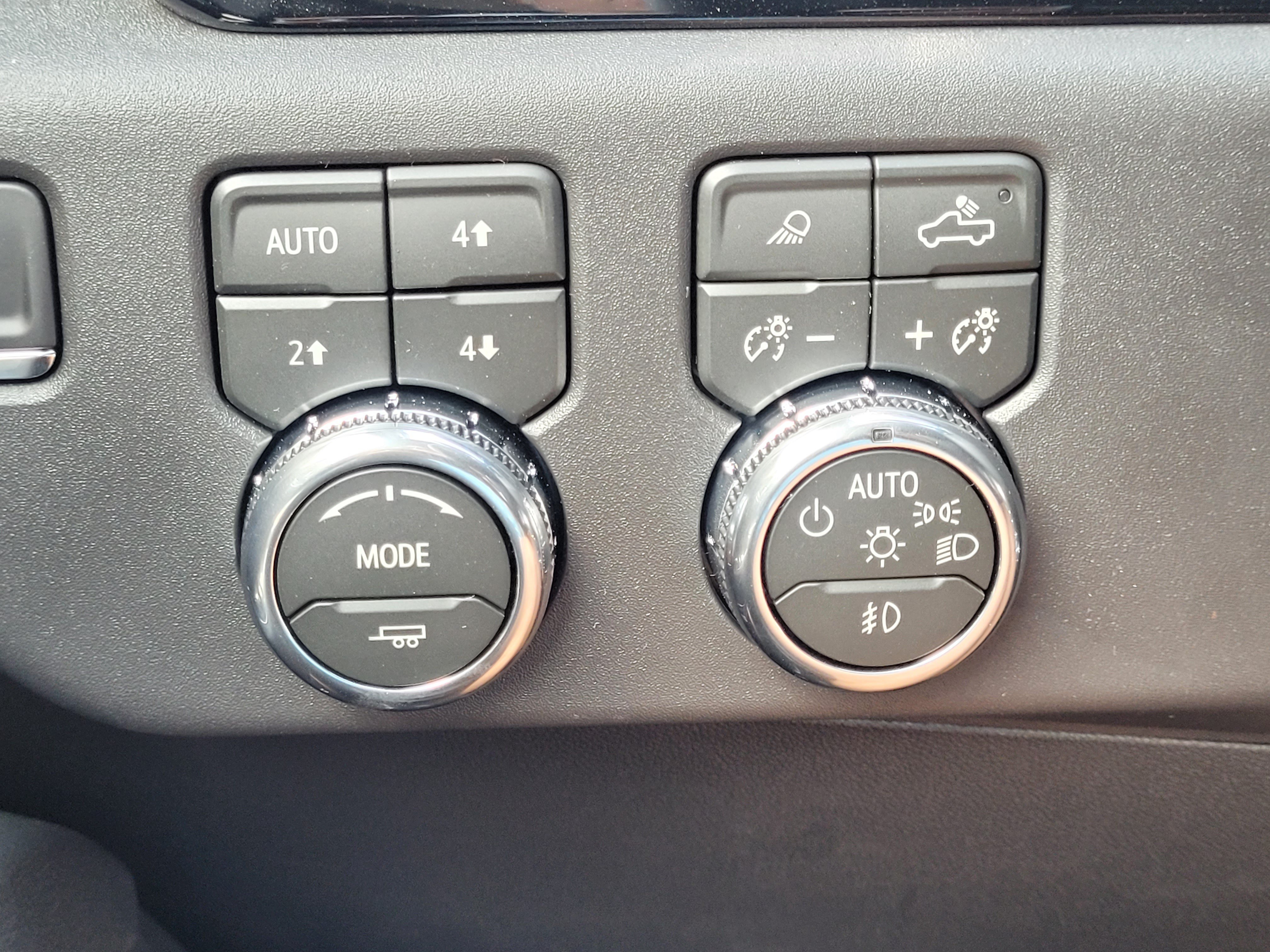 New 2026 GMC Sierra 1500 Elevation w/ Elevation Premium Package AWD/4WD image 18